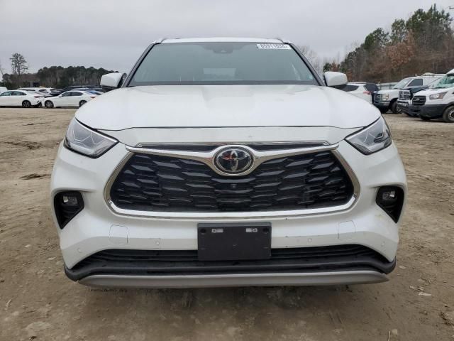 2023 Toyota Highlander L