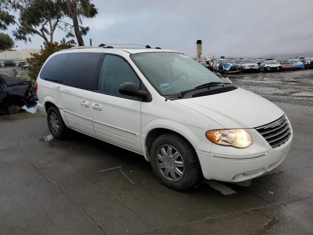 2005 Chrysler Town & Country Limited