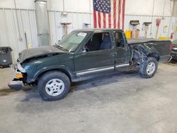 Salvage cars for sale from Copart Mcfarland, WI: 2003 Chevrolet S Truck S10