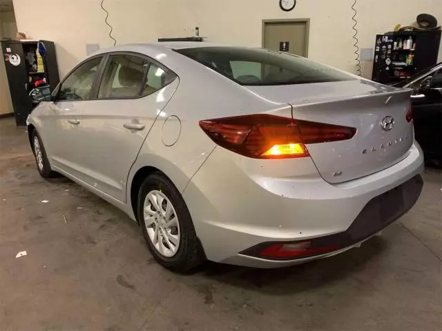 2020 Hyundai Elantra SE