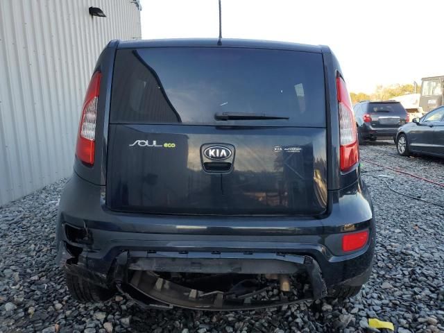 2013 KIA Soul +