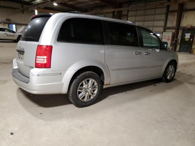 2010 Chrysler Town & Country Limited