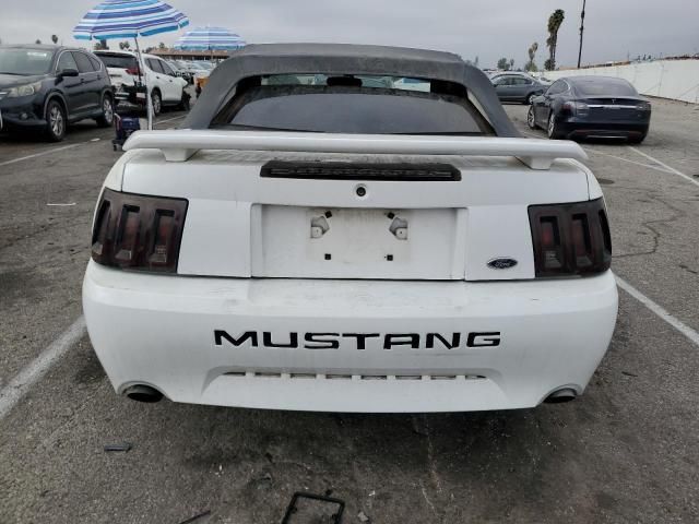 2004 Ford Mustang