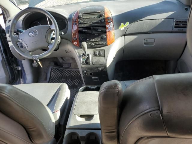 2006 Toyota Sienna XLE