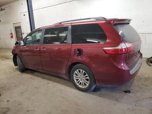 2015 Toyota Sienna XLE