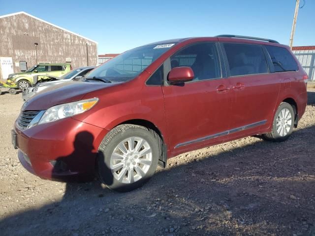 2014 Toyota Sienna LE