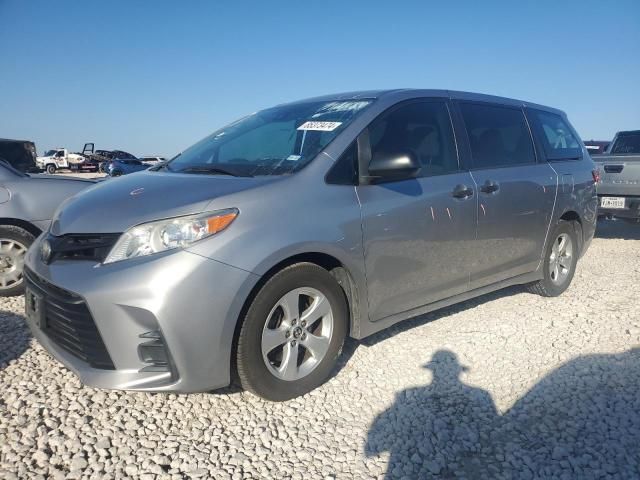 2018 Toyota Sienna L