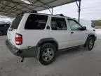 2000 Nissan Pathfinder LE