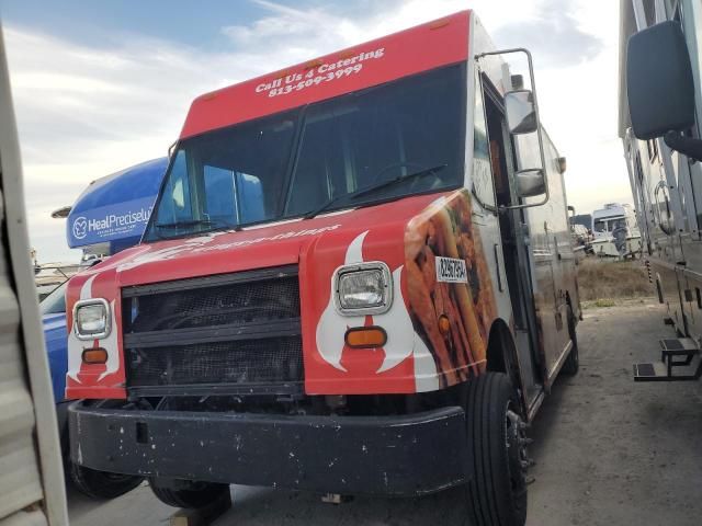 1998 Freightliner Chassis M Line WALK-IN Van