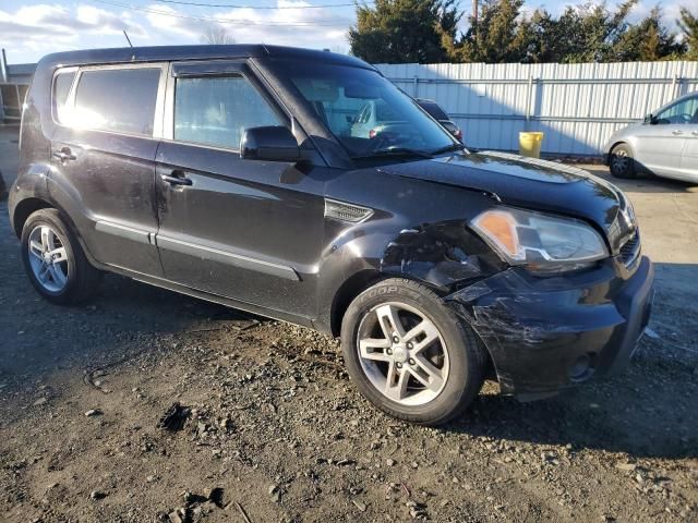 2011 KIA Soul +