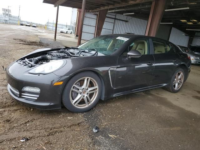 2013 Porsche Panamera 2