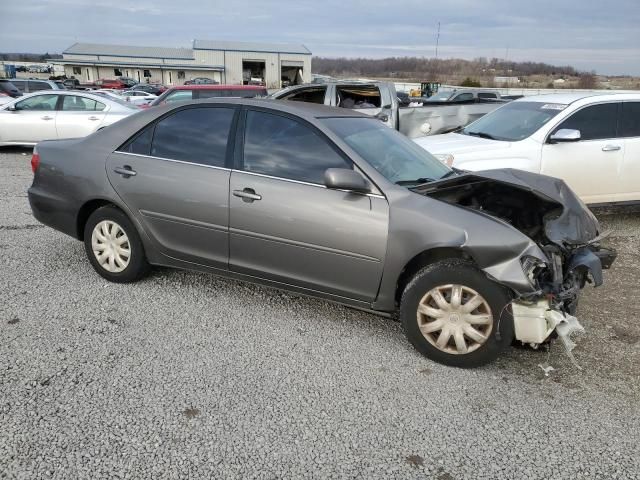 2005 Toyota Camry LE