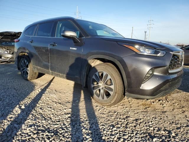 2020 Toyota Highlander Hybrid XLE