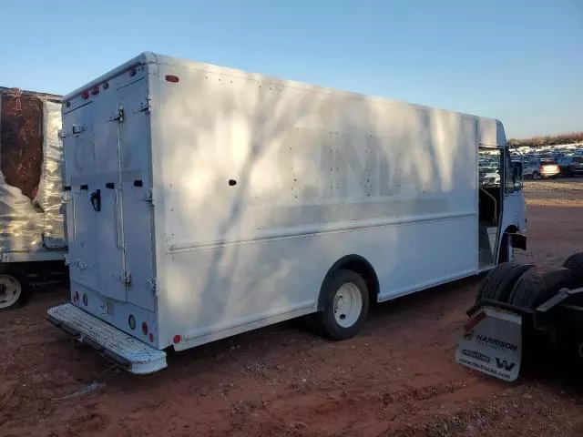 2007 Freightliner Chassis M Line WALK-IN Van