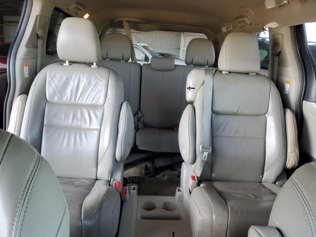 2017 Toyota Sienna XLE