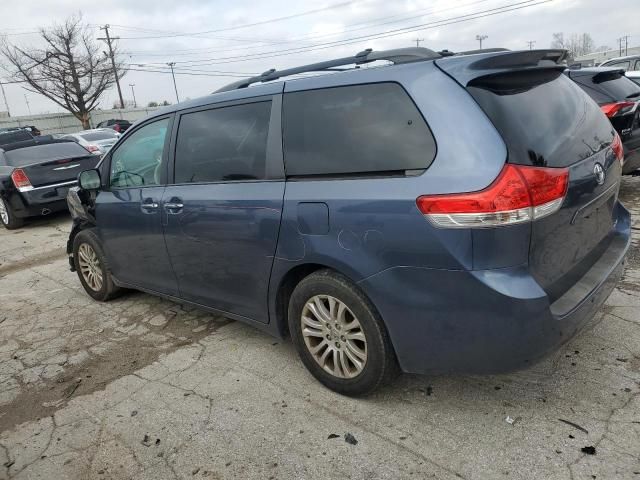 2014 Toyota Sienna XLE