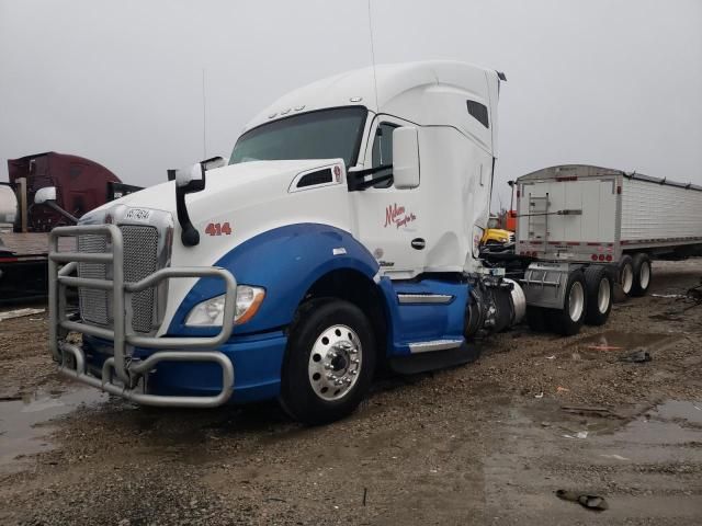 2020 Kenworth Construction T680