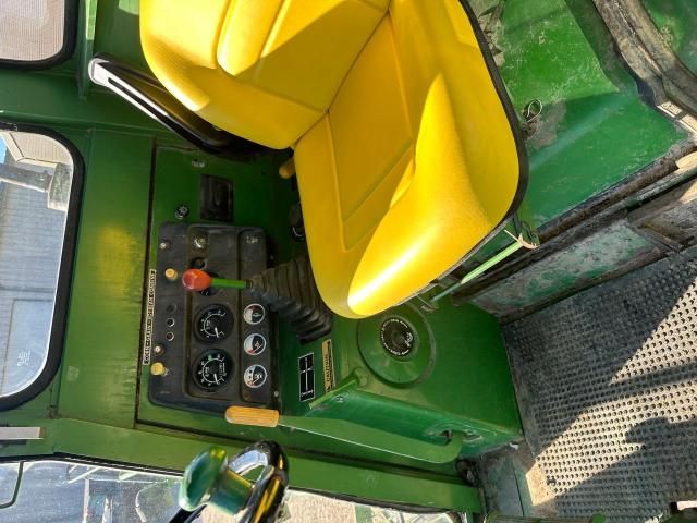 1979 John Deere 4400