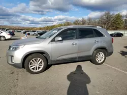 KIA Vehiculos salvage en venta: 2015 KIA Sorento LX