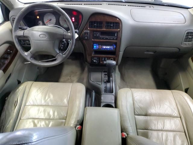 2000 Infiniti QX4