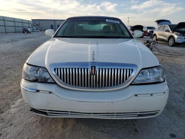 2007 Lincoln Town Car Designer