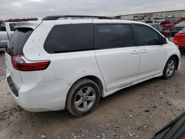 2020 Toyota Sienna LE