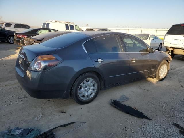 2010 Nissan Altima Base