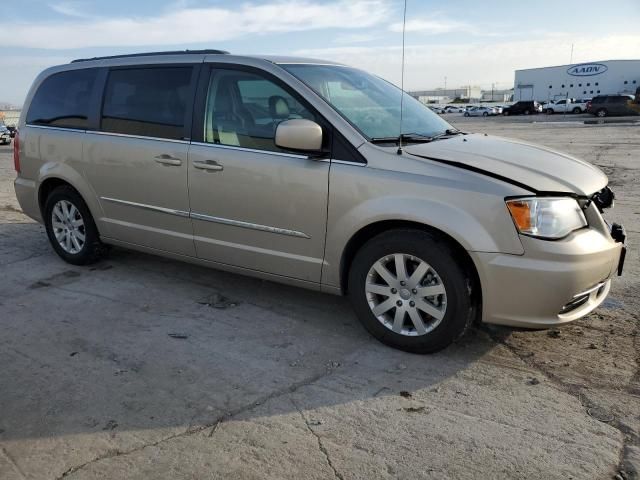 2013 Chrysler Town & Country Touring