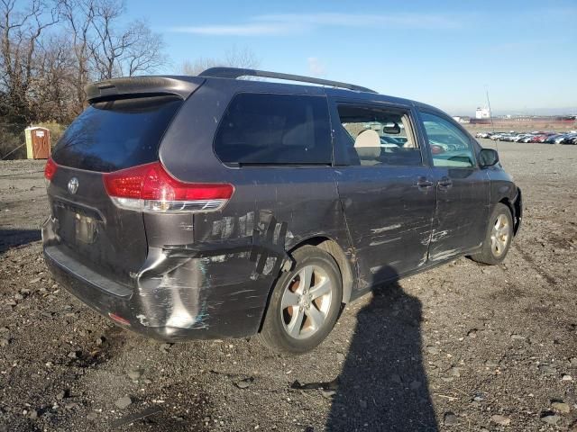 2012 Toyota Sienna LE