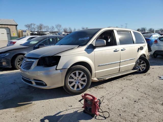 2016 Chrysler Town & Country Touring