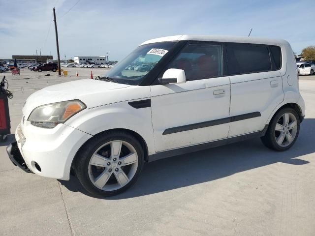 2010 KIA Soul +