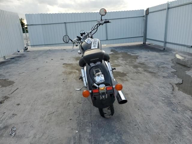 2000 Honda VT750 CD2