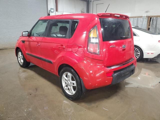 2011 KIA Soul +