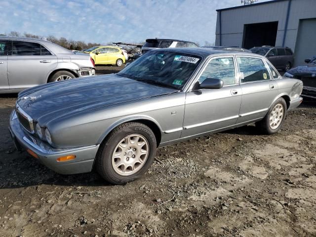 2003 Jaguar XJ8