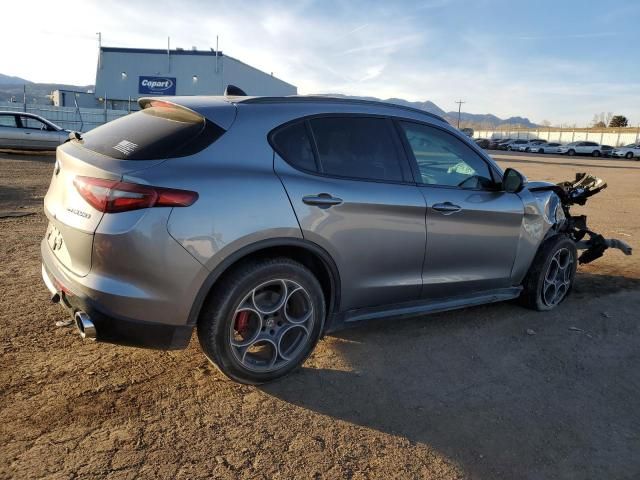 2018 Alfa Romeo Stelvio Sport