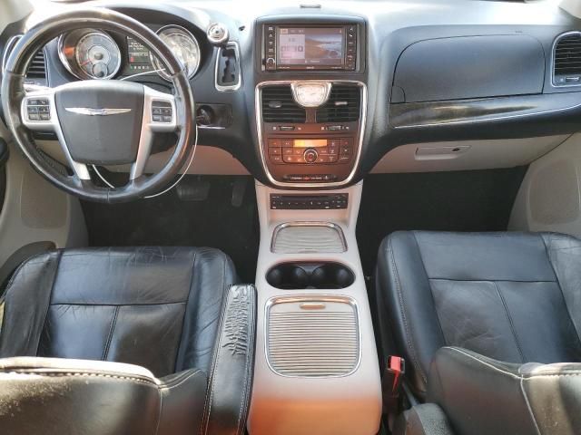 2012 Chrysler Town & Country Limited