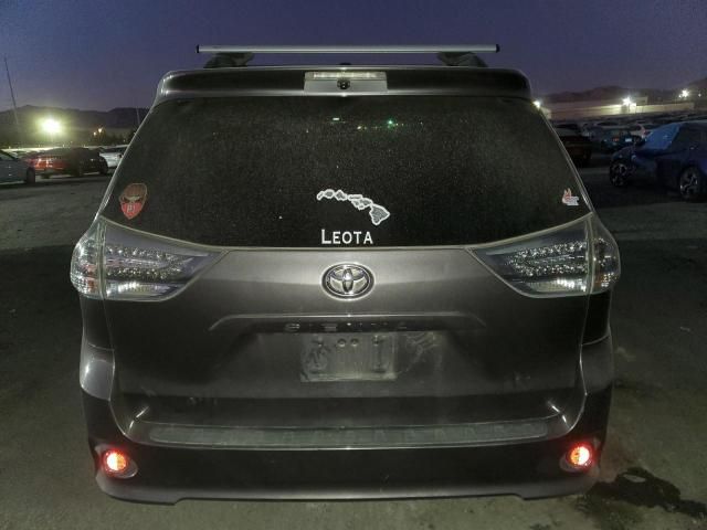 2011 Toyota Sienna Sport