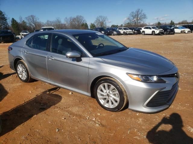 2022 Toyota Camry LE