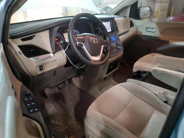 2015 Toyota Sienna LE