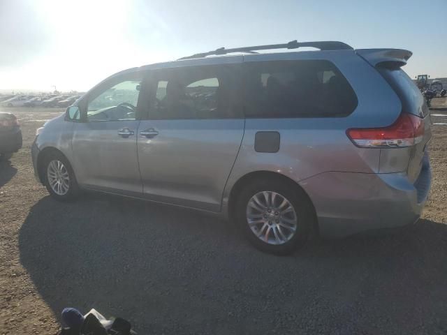 2011 Toyota Sienna XLE