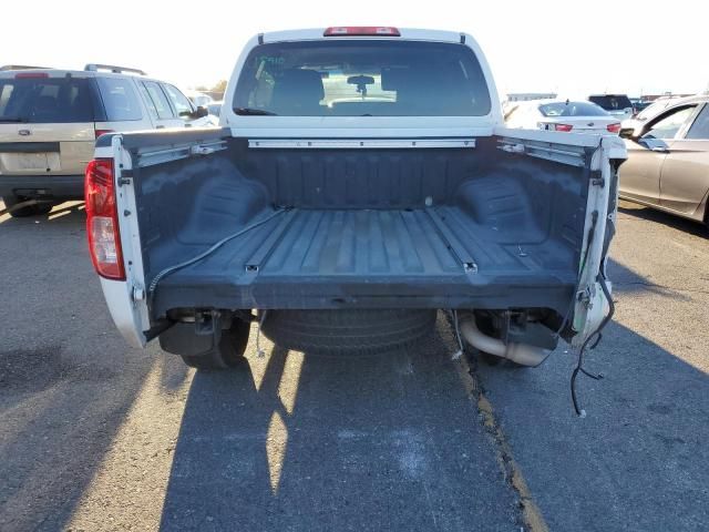 2005 Nissan Frontier Crew Cab LE