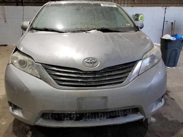 2012 Toyota Sienna LE