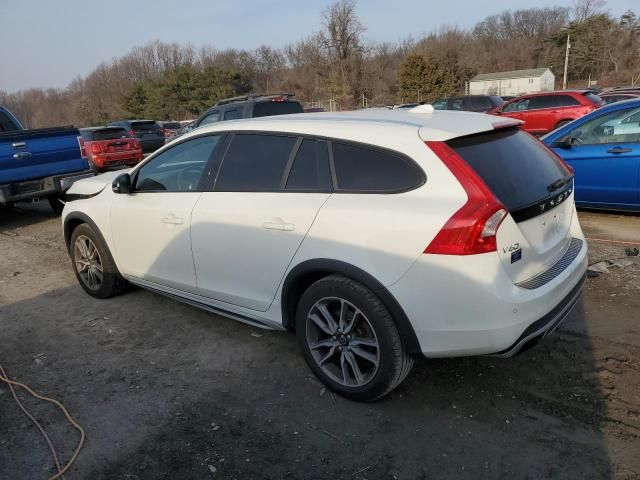 2016 Volvo V60 Cross Country Premier