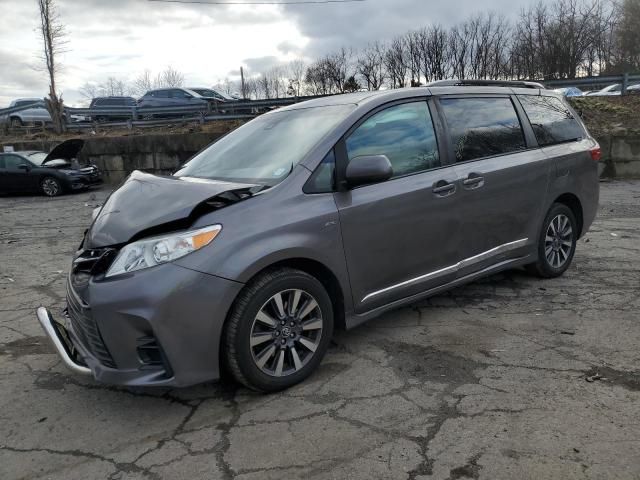 2020 Toyota Sienna LE