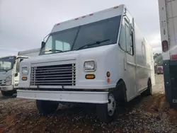 Salvage trucks for sale at Hueytown, AL auction: 2006 Ford Econoline E450 Super Duty Commercial Stripped Chas