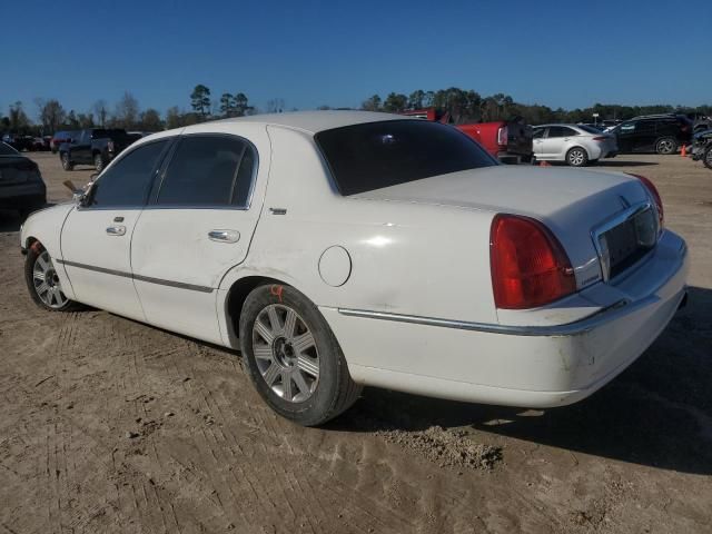 2010 Lincoln Town Car Signature Limited