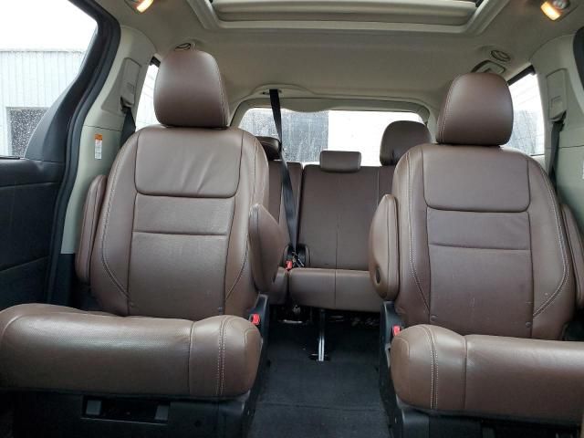 2015 Toyota Sienna XLE