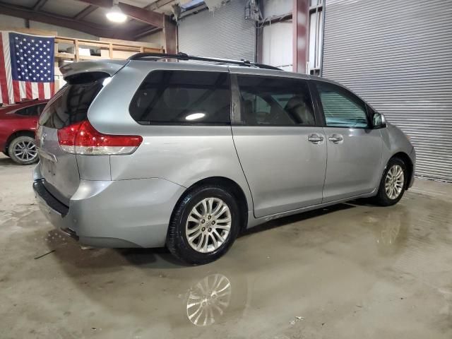 2013 Toyota Sienna XLE