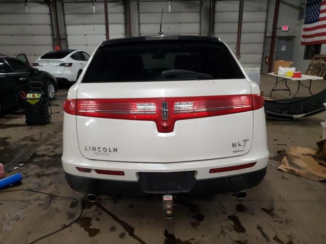 2014 Lincoln MKT