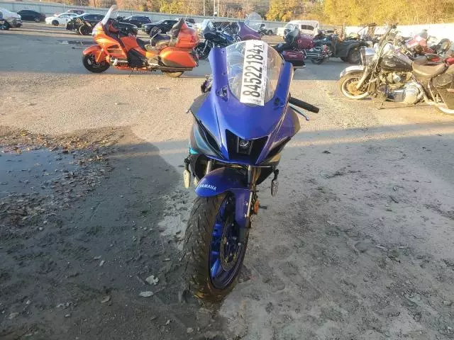 2024 Yamaha YZFR7